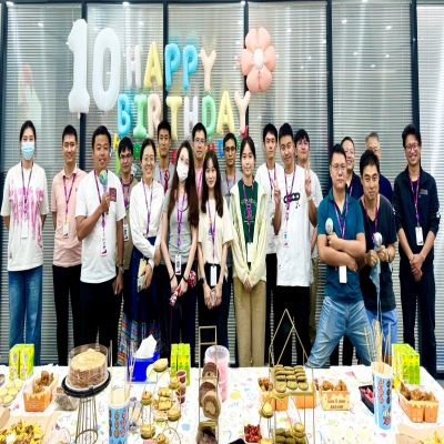 岁月秋高，重阳同庆——国微电子10月份员工生日会